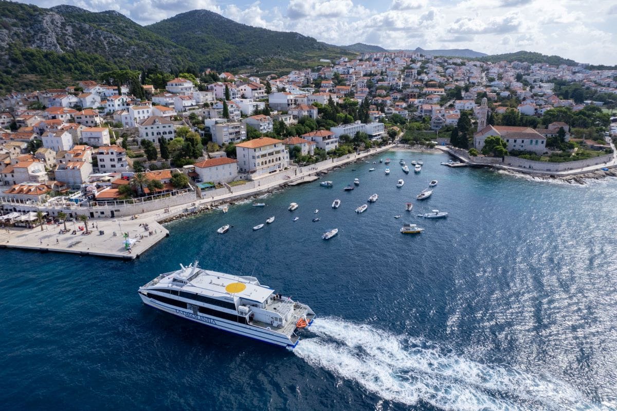 jadrolinija katamaran hvar dubrovnik